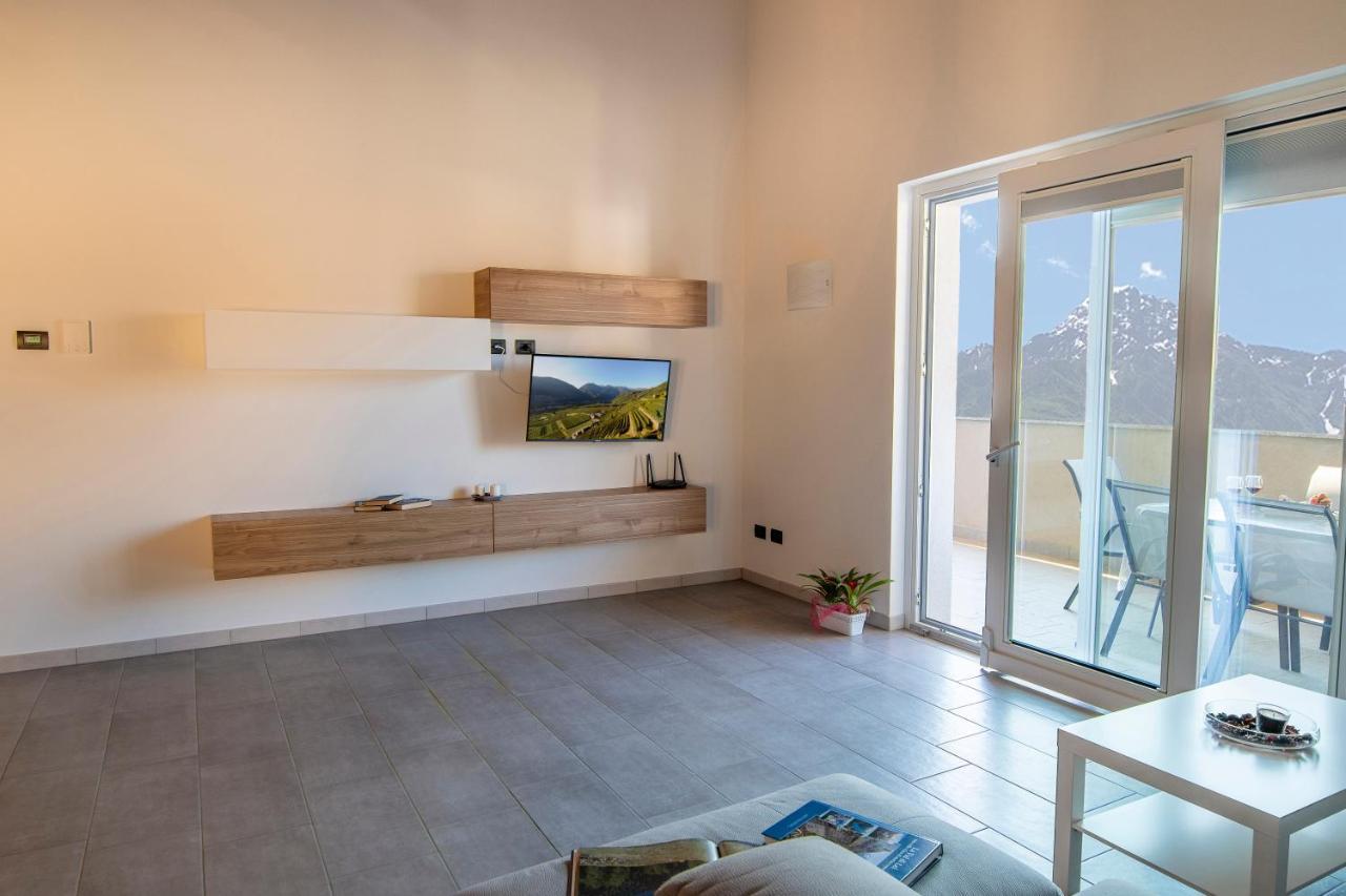 Апартаменты Attico Bella Vista Dubino Экстерьер фото