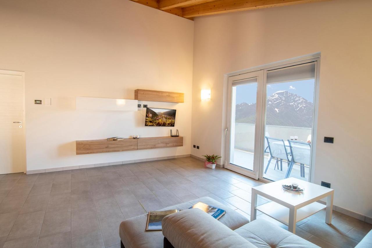 Апартаменты Attico Bella Vista Dubino Экстерьер фото